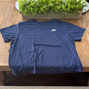 Nike Men's Dark Blue Short Sleeve Tee